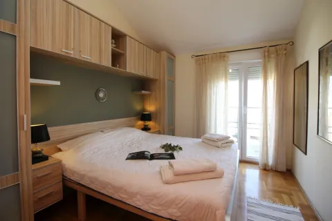 Izdavanje, dvosoban stan, 47m², Bečići, Budva - image 5