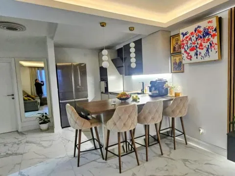 Prodaja, trosoban stan, 76m², Zemun Gornji Grad, Zemun Sve Podlokacije - image 2