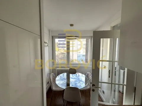 Rent, two bedroom apartment, 47m², Vračar Sve Podlokacije, Beograd - image 13
