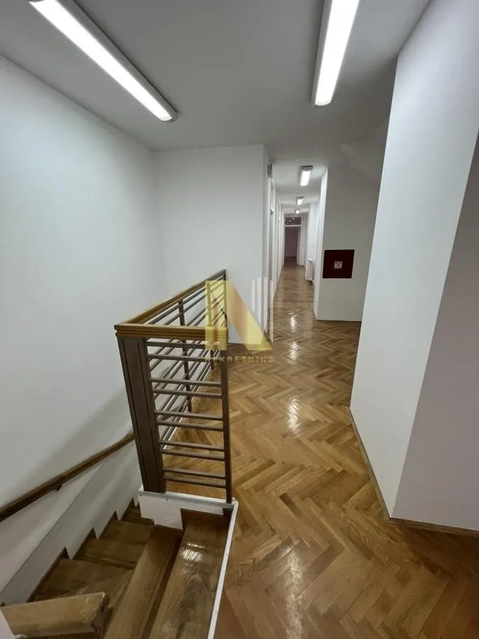 Rent, office space, 242m², Centar, Novi Sad