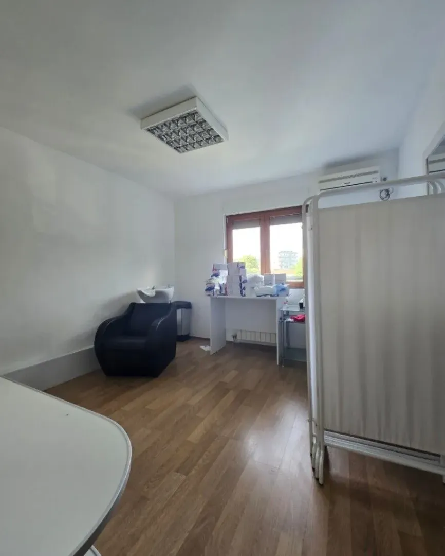 Rent, office space, 90m², Preko Morače, Podgorica