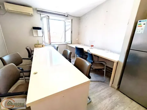 Prodaja, stan, 118m², Đeram Pijaca, Beograd - image 8