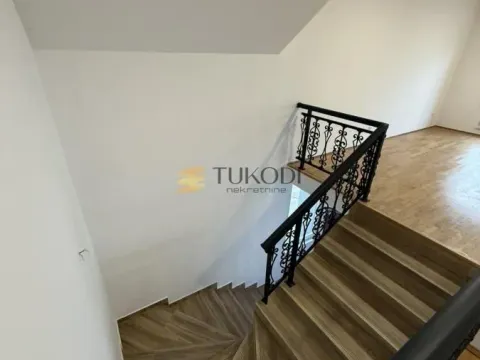 Prodaja, trosoban stan, 80m², Mišeluk, Petrovaradin - image 5