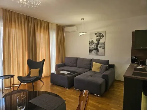 Prodaja, dvosoban stan, 73m², Bečići, Budva - image 4