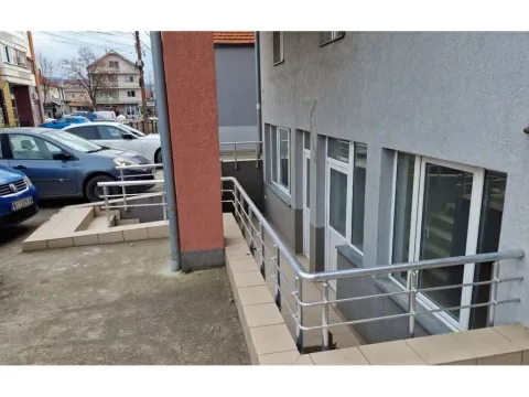 Sale, office space, 52m², Durlan, Niš - image 2