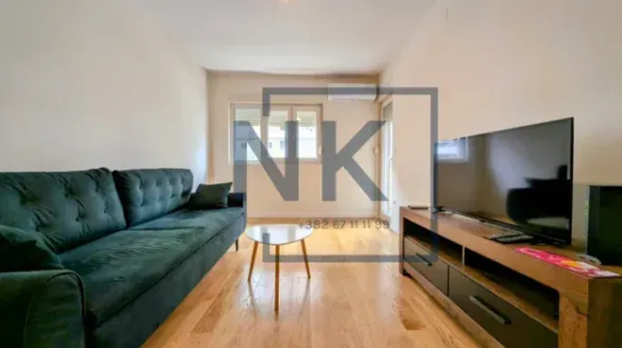 Izdavanje, jednosoban stan, 47m², Central Point, Podgorica