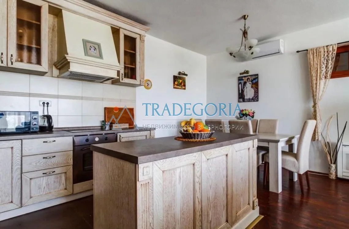 Prodaja, kuća, 210m², Kotor, Crna Gora