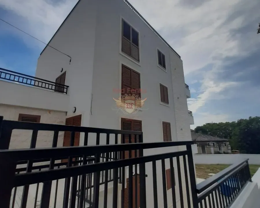 Prodaja, trosoban stan, 105m², Tivat, Crna Gora