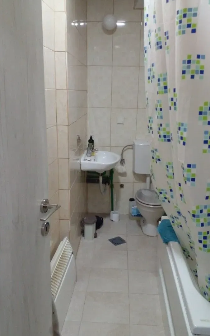Izdavanje, poslovni prostor, 15m², Centar, Podgorica