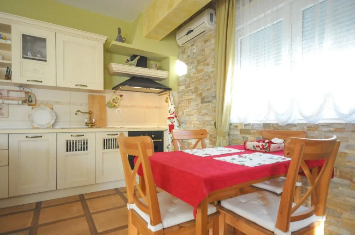 Rent, two bedroom apartment, 64m², Centar, Budva