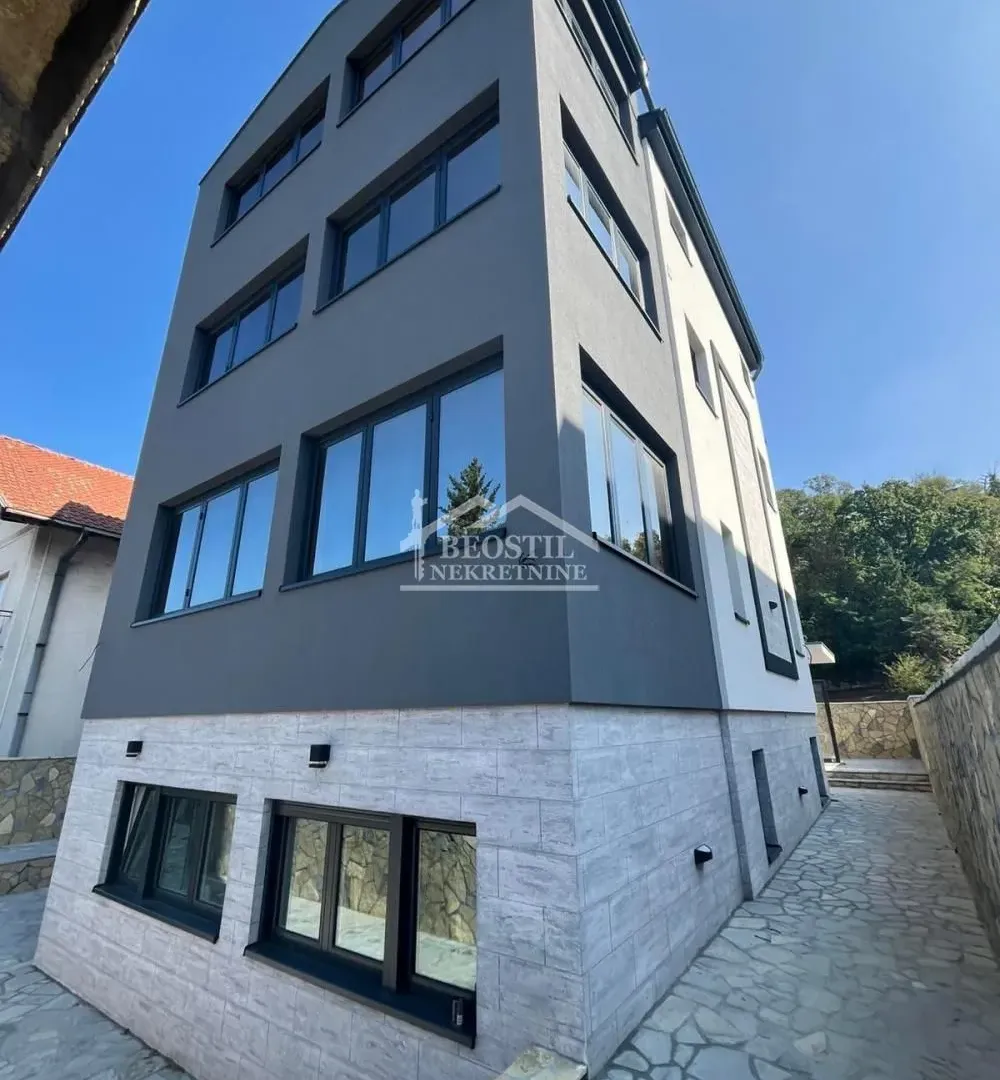 Prodaja, četvorosoban stan, 83m², Centar, Smederevo