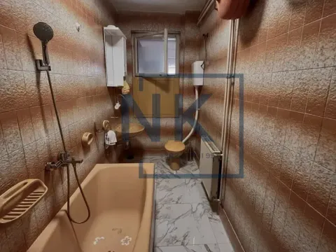 Izdavanje, dvosoban stan, 80m², Centar, Podgorica - image 9