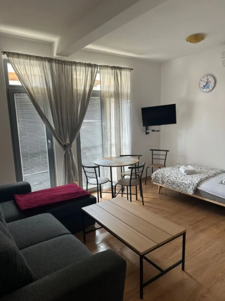 Rent, studio apartment, 33m², Bečići, Budva