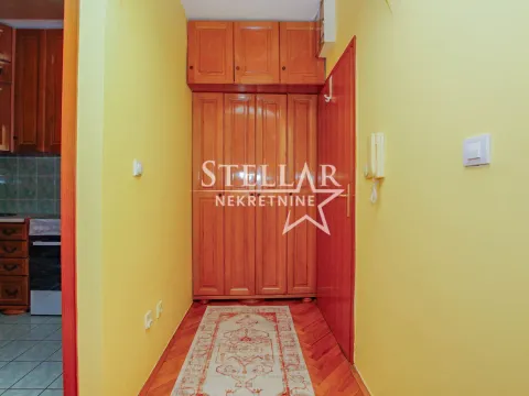 Rent, one bedroom apartment, 40m², City Kej, Podgorica - image 12