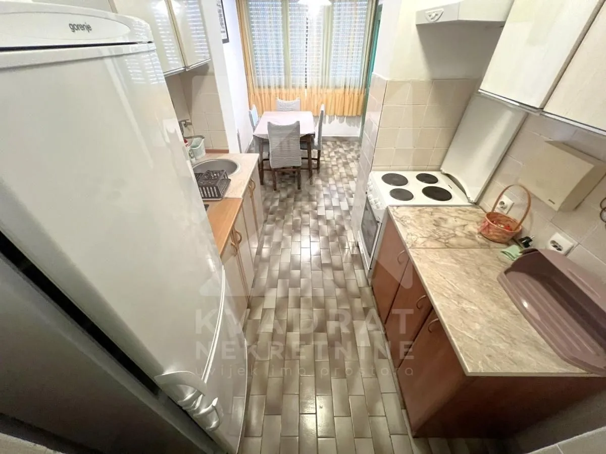 Izdavanje, jednosoban stan, 50m², Tuški Put, Podgorica
