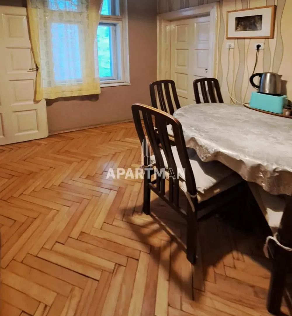 Sale, three bedroom apartment, 74m², Kalenić Pijaca, Vračar Sve Podlokacije