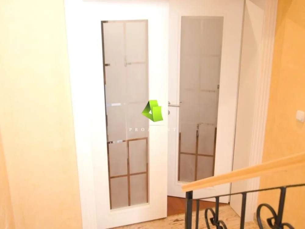 Rent, office space, 100m², Palilula, Niš