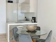 Izdavanje, jednosoban stan, 67m², Bečići, Budva - image 3