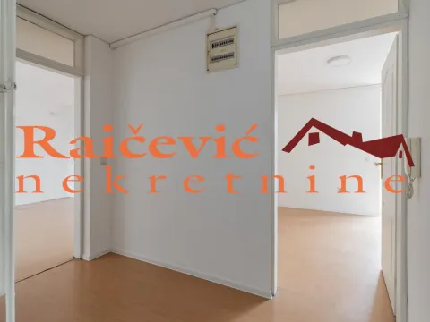 Rent, four bedroom apartment, 176m², Autokomanda, Voždovac Sve Podlokacije - image 9