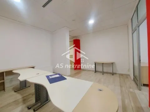 Izdavanje, poslovni prostor, 259m², Stari Grad, Beograd - image 2