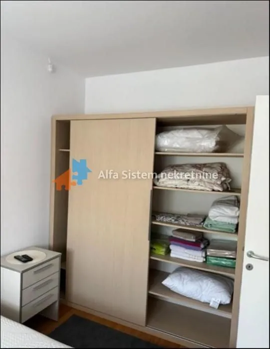 Rent, two bedroom apartment, 70m², Savski Venac, Beograd