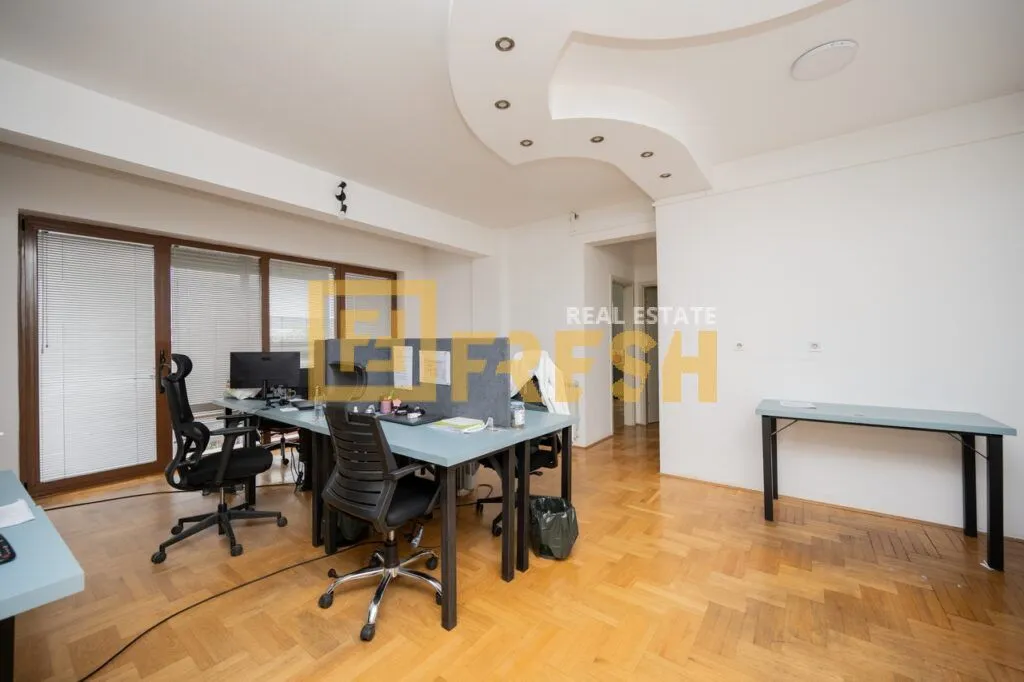 Prodaja, trosoban stan, 138m², Preko Morače, Podgorica