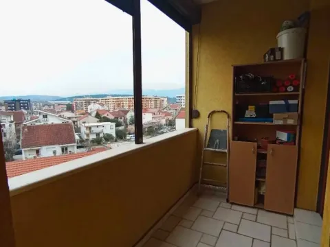 Prodaja, jednosoban stan, 40m², Stari Aerodrom, Podgorica - image 8