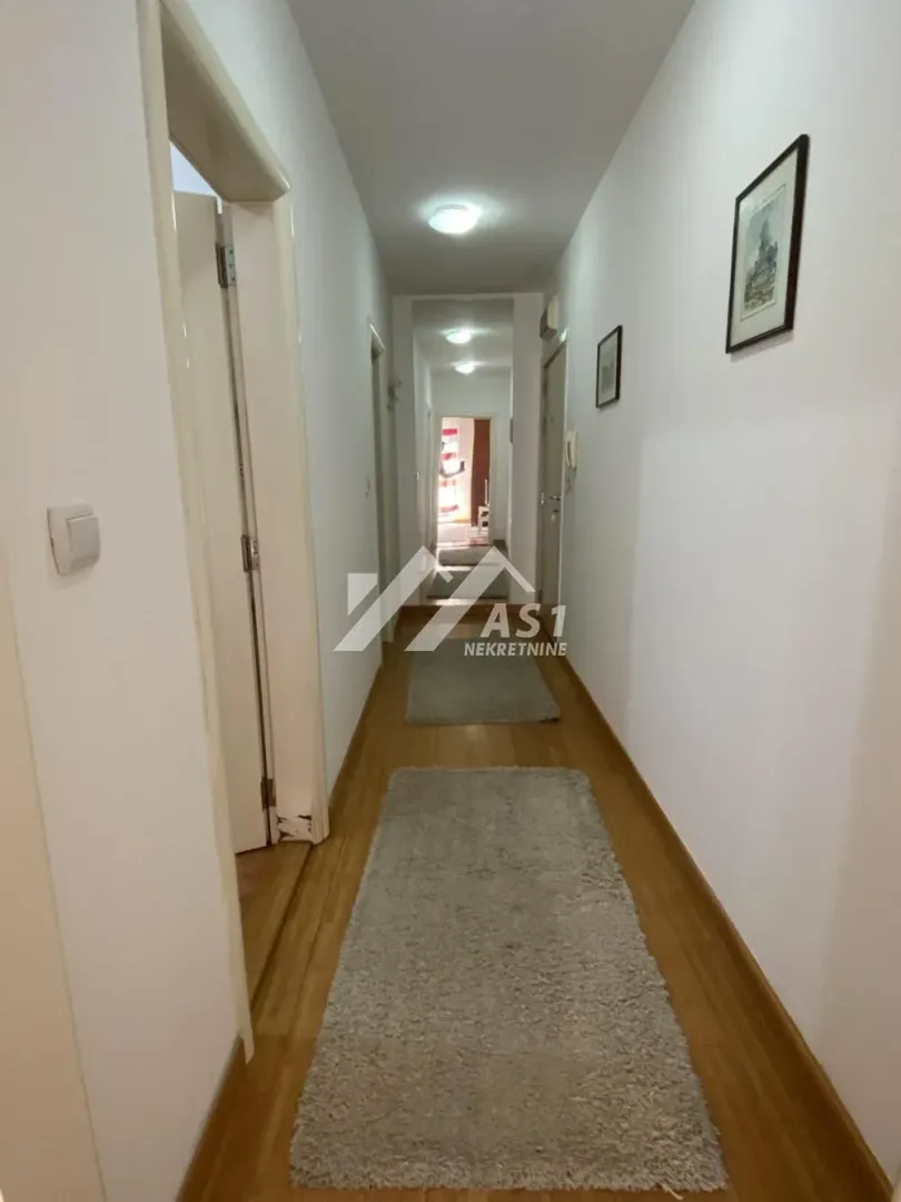 Izdavanje, jednosoban stan, 31m², Nova Detelinara, Novi Sad Sve Podlokacije