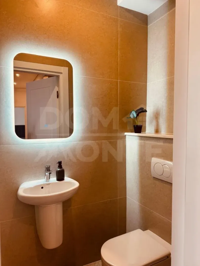 Prodaja, dvosoban stan, 76m², Tivat, Crna Gora
