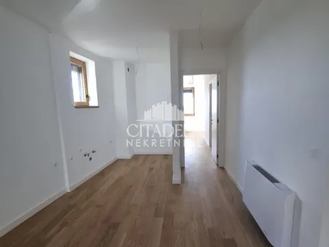 Prodaja, četvorosoban stan, 147m², Čukarica, Beograd - image 5