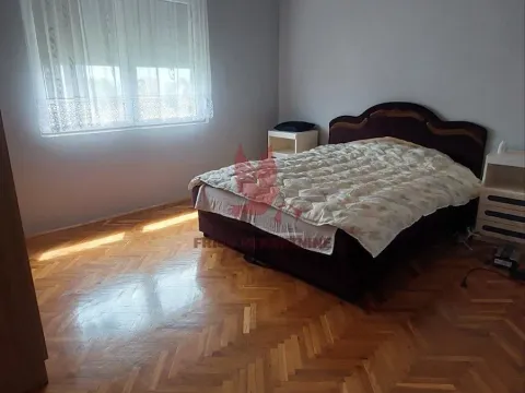 Prodaja, kuća, 214m², Mladenovac, Beograd - image 8