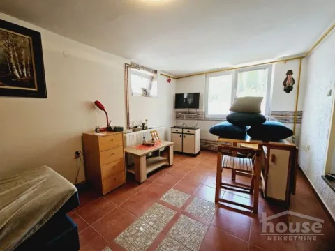 Prodaja, kuća, 257500m², Sremska Kamenica, Petrovaradin - image 8