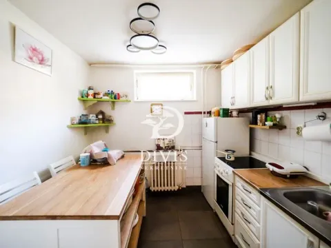 Sale, four bedroom apartment, 93m², Dedinje Rtv Pink, Dedinje Sve Podlokacije - image 3