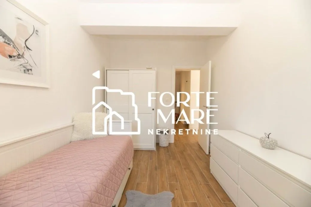 Prodaja, jednosoban stan, 50m², Đenovići, Herceg Novi