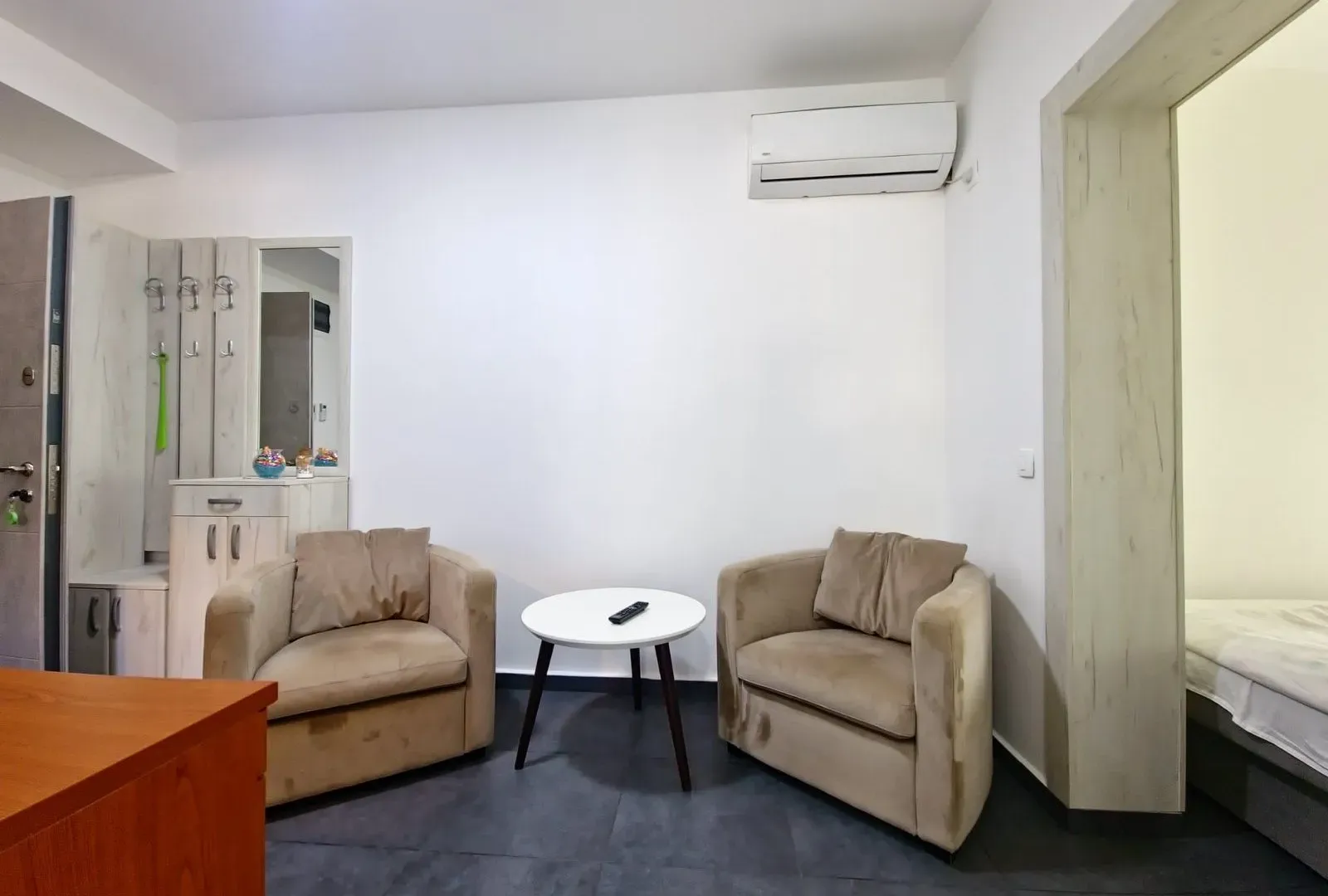 Rent, one bedroom apartment, 30m², Lastva Grbaljska, Kotor