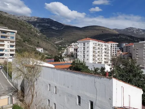 Sale, one bedroom apartment, 54m², Bečići, Budva - image 7