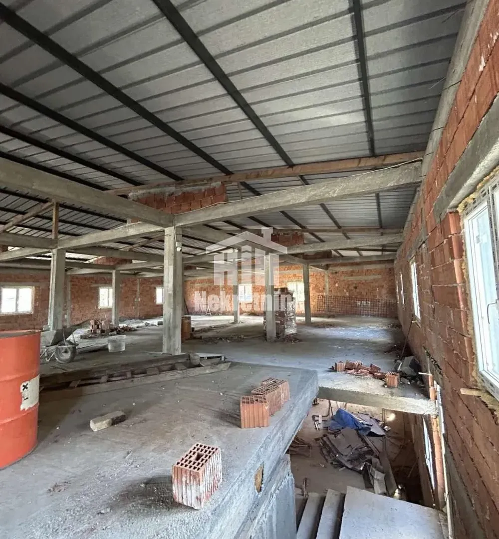 Rent, office space, 700m², Umka, Beograd