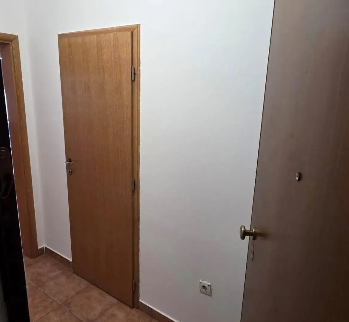 Prodaja, dvosoban stan, 53m², Krivi Most, Podgorica