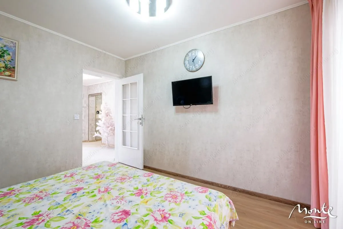 Prodaja, dvosoban stan, 110m², Centar, Tivat