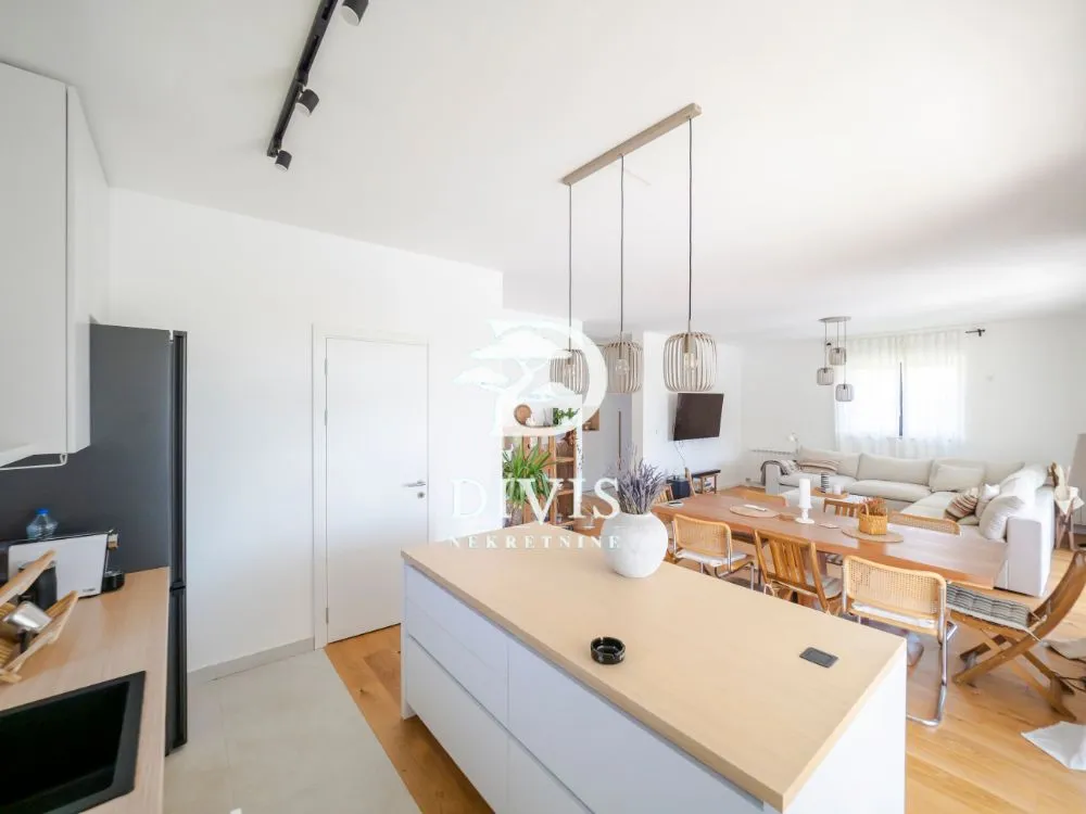 Prodaja, kuća, 145m², Mala Ivanča, Sopot
