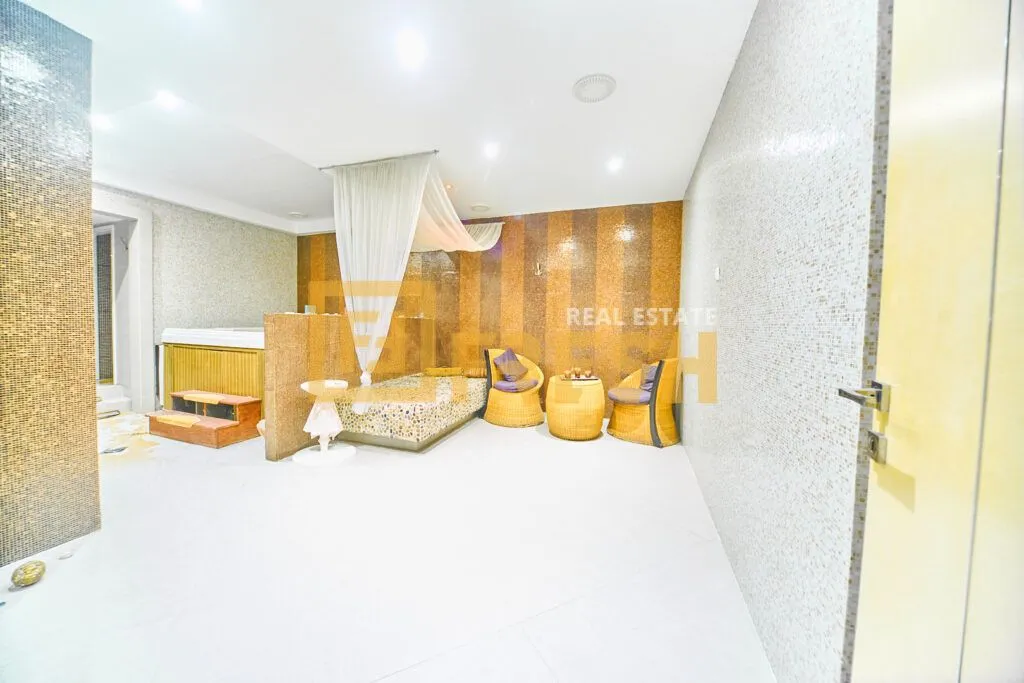Sale, office space, 1343m², Centar, Podgorica