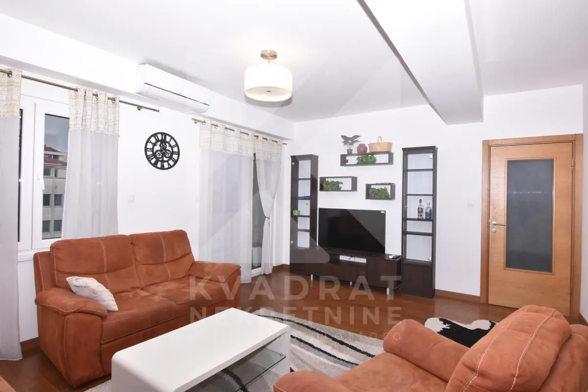 Prodaja, dvosoban stan, 65m², Ljubović, Podgorica