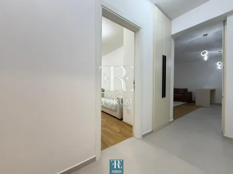 Izdavanje, dvosoban stan, 81m², Stari Aerodrom, Podgorica - image 7