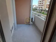 Izdavanje, jednosoban stan, 49m², Central Point, Podgorica - image 3