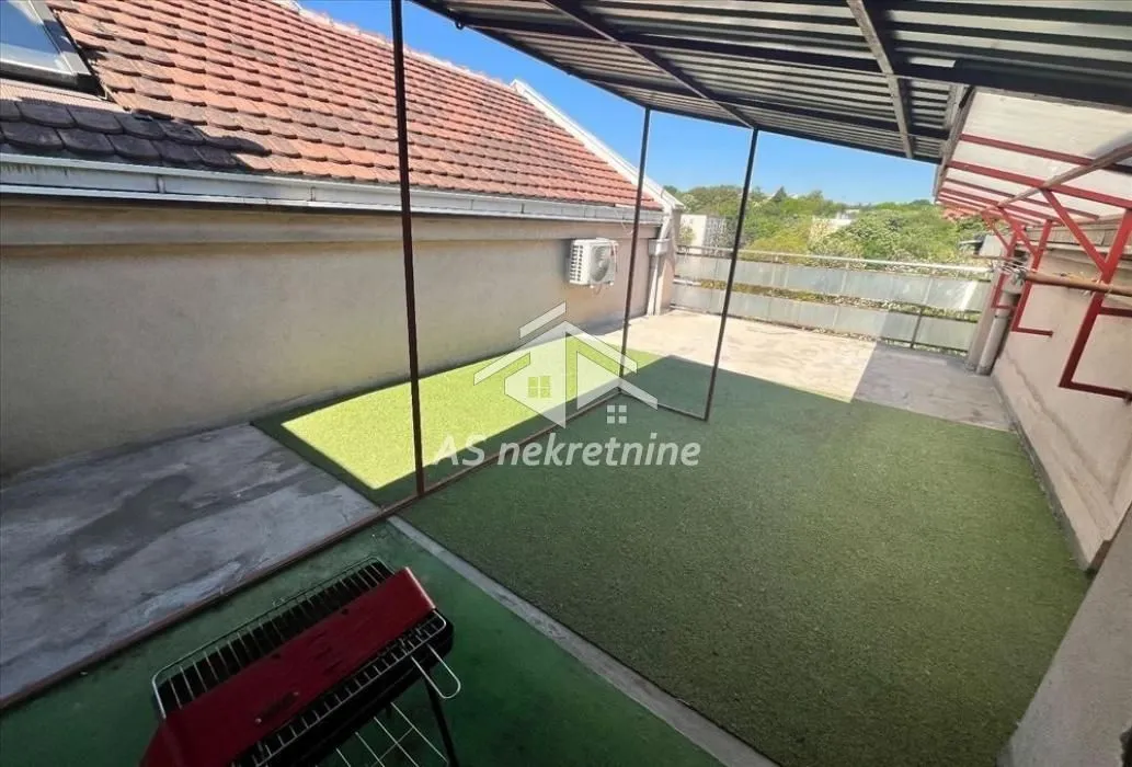 Izdavanje, dvosoban stan, 44m², Novi Beograd Blok 63, Novi Beograd Sve Podlokacije