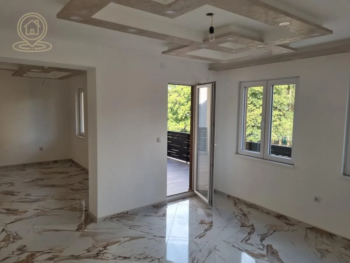 Prodaja, četvorosoban stan, 112m², Medijana, Niš