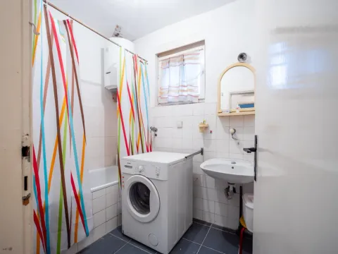 Prodaja, dvosoban stan, 69m², Centar, Cetinje - image 11