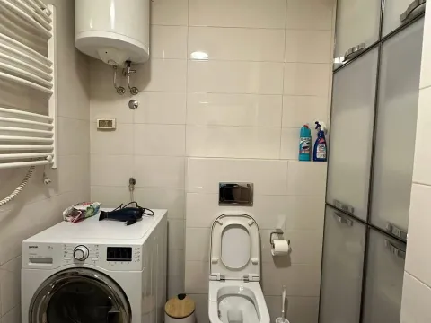 Izdavanje, trosoban stan, 76m², City Kvart, Podgorica - image 12