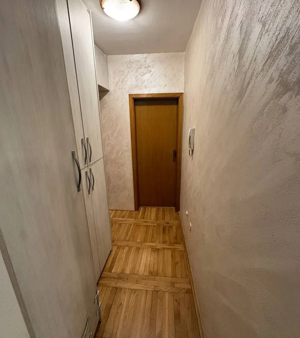Izdavanje, dvosoban stan, 60m², Stara Varoš, Podgorica