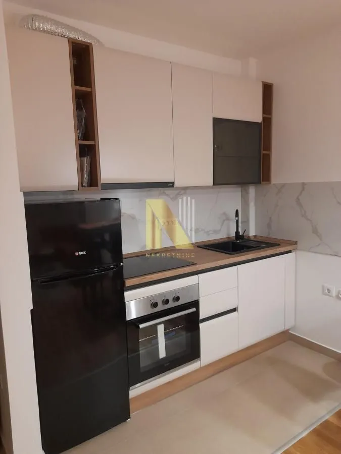 Izdavanje, dvosoban stan, 45m², Petrovaradin, Novi Sad
